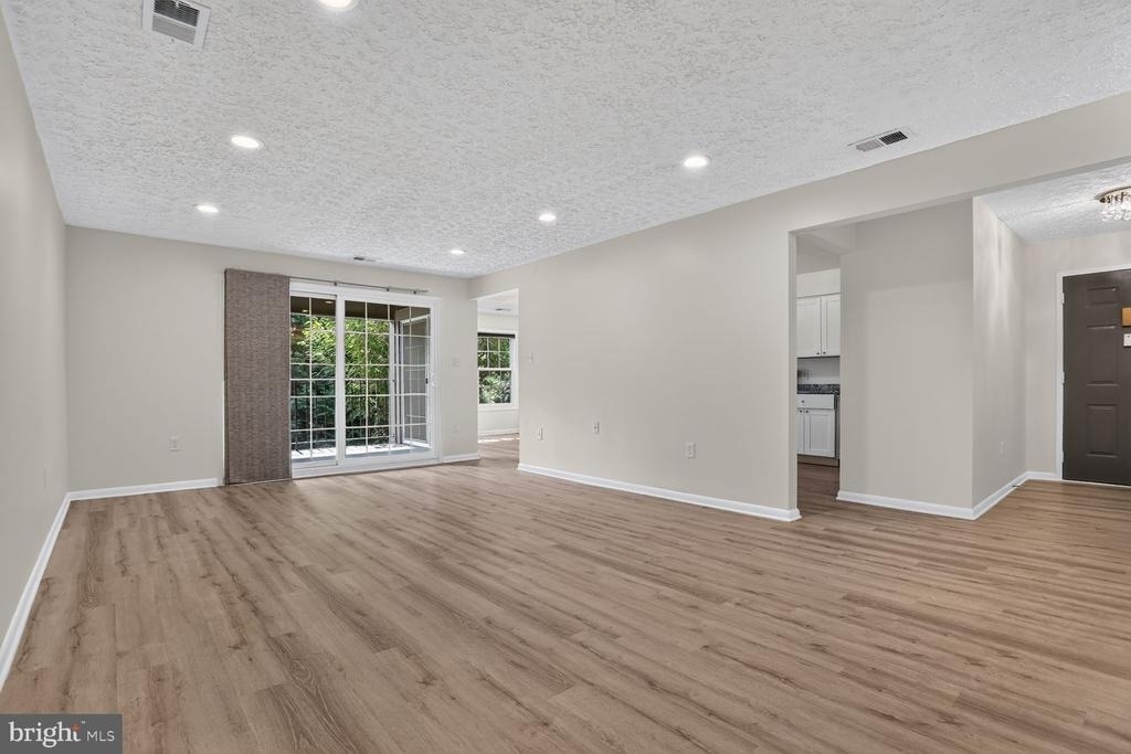 6929 Clearwind Court - Photo 2