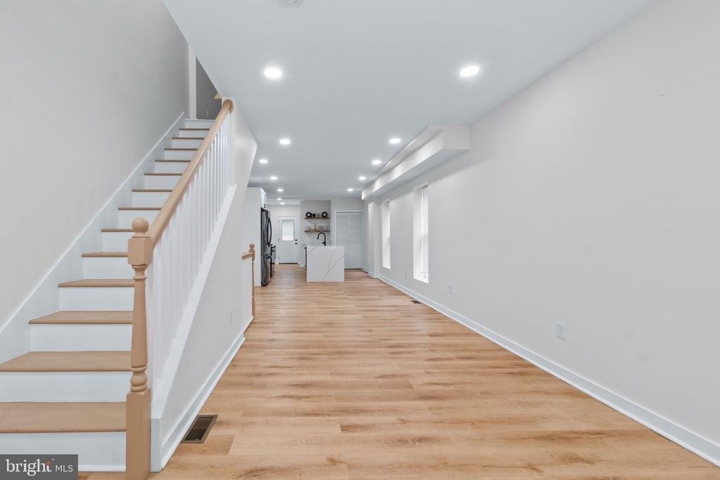 530 E 38th Street - Photo 5