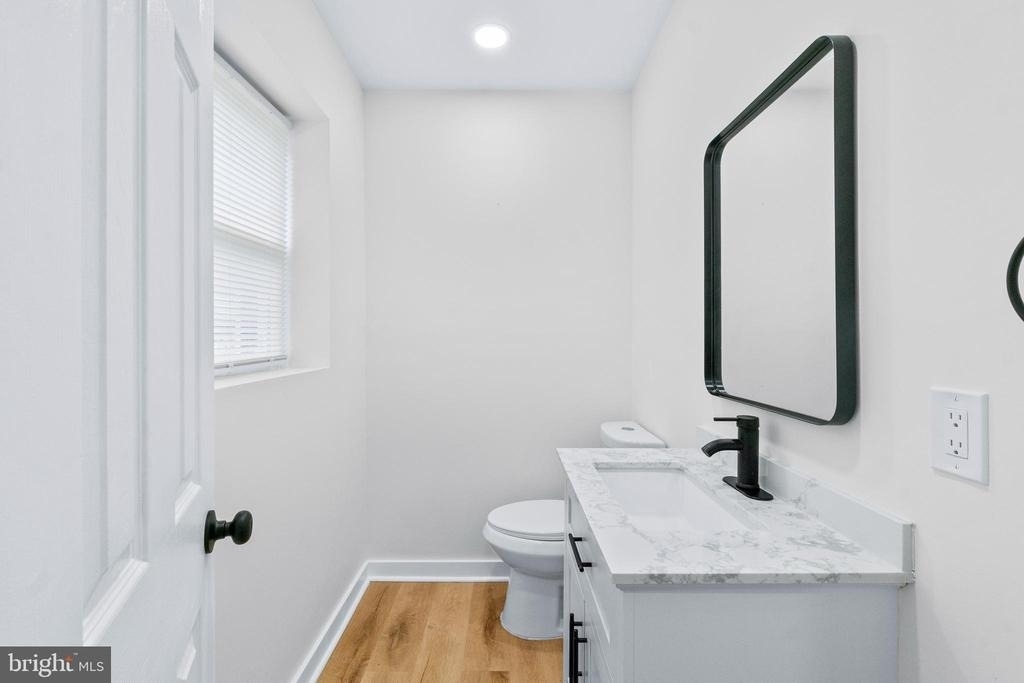 530 E 38th Street - Photo 15