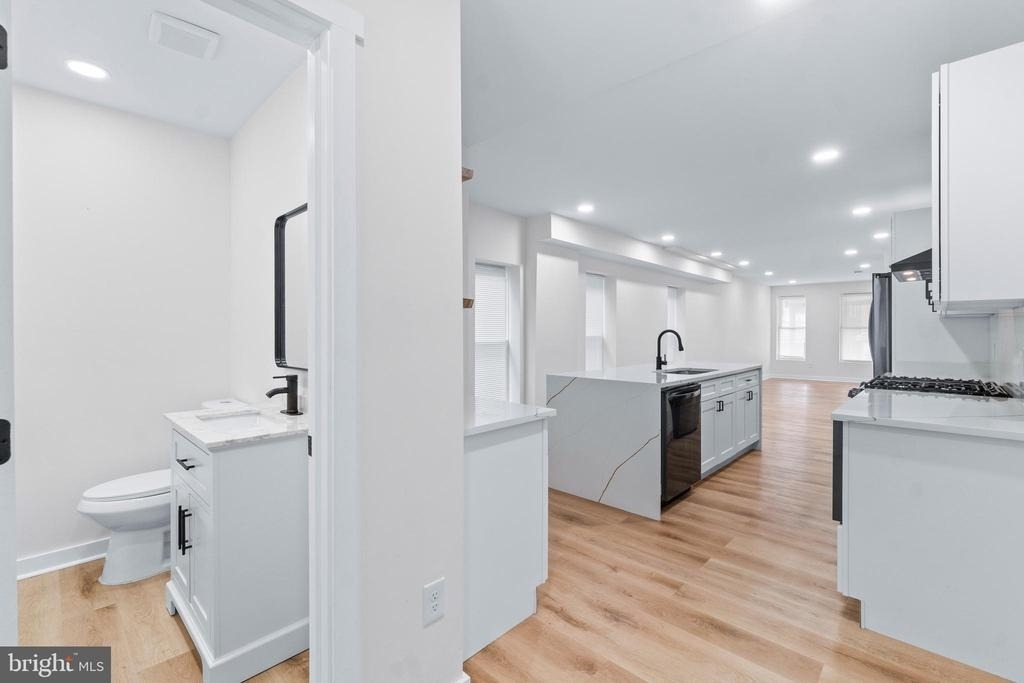 530 E 38th Street - Photo 16
