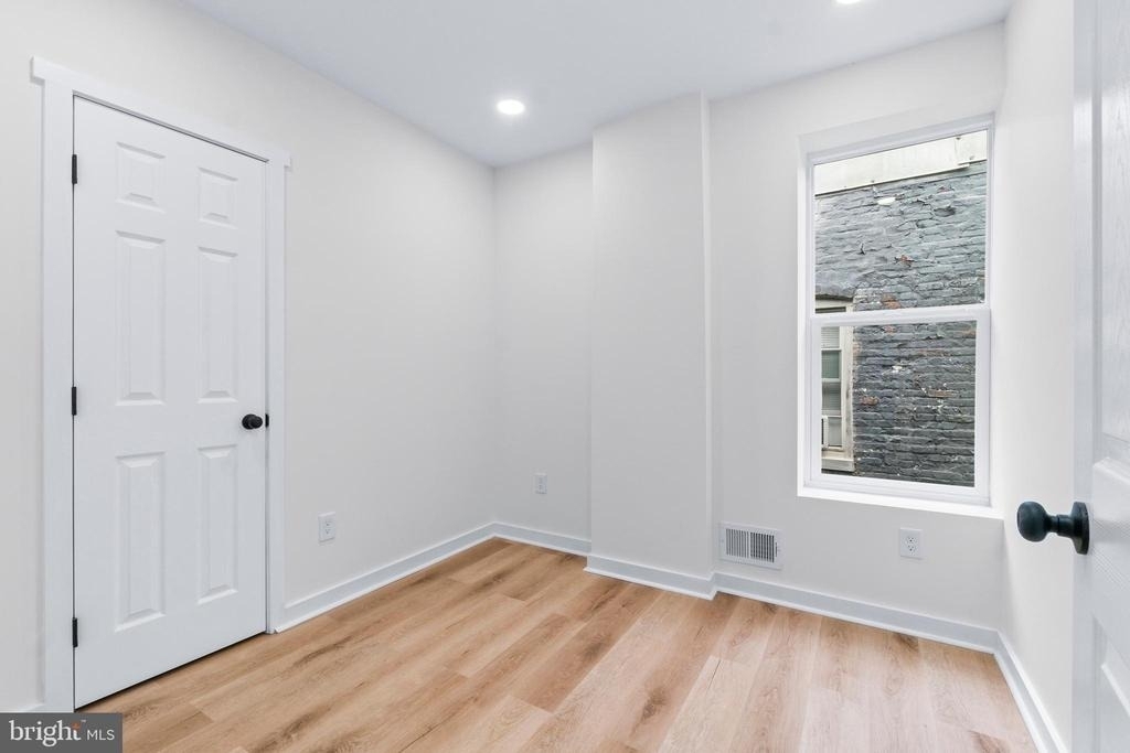 530 E 38th Street - Photo 21