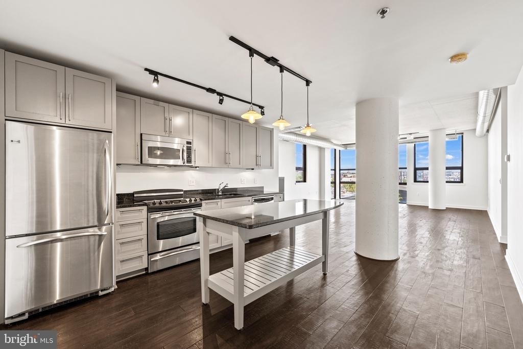 2125 14th Street Nw - Photo 6