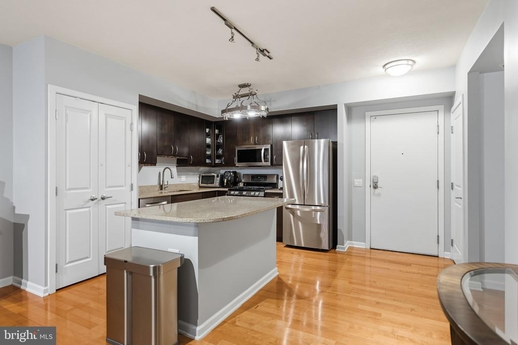 440 L Street Nw - Photo 2