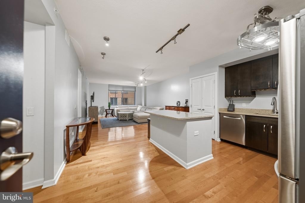 440 L Street Nw - Photo 3