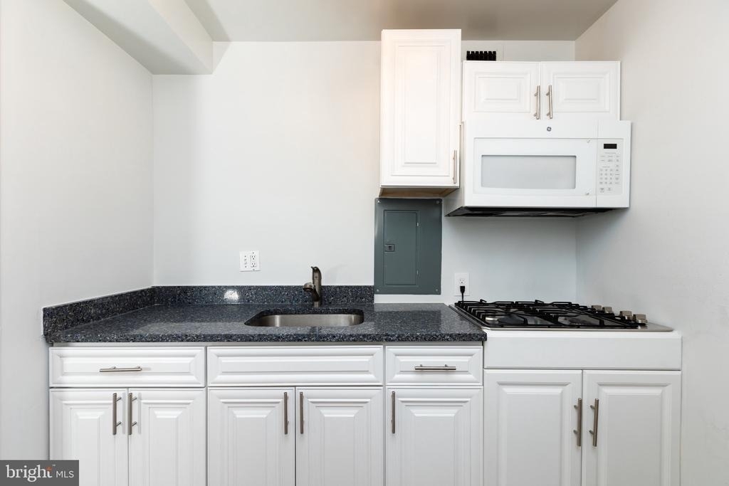 730 24th St Nw Nw - Photo 5