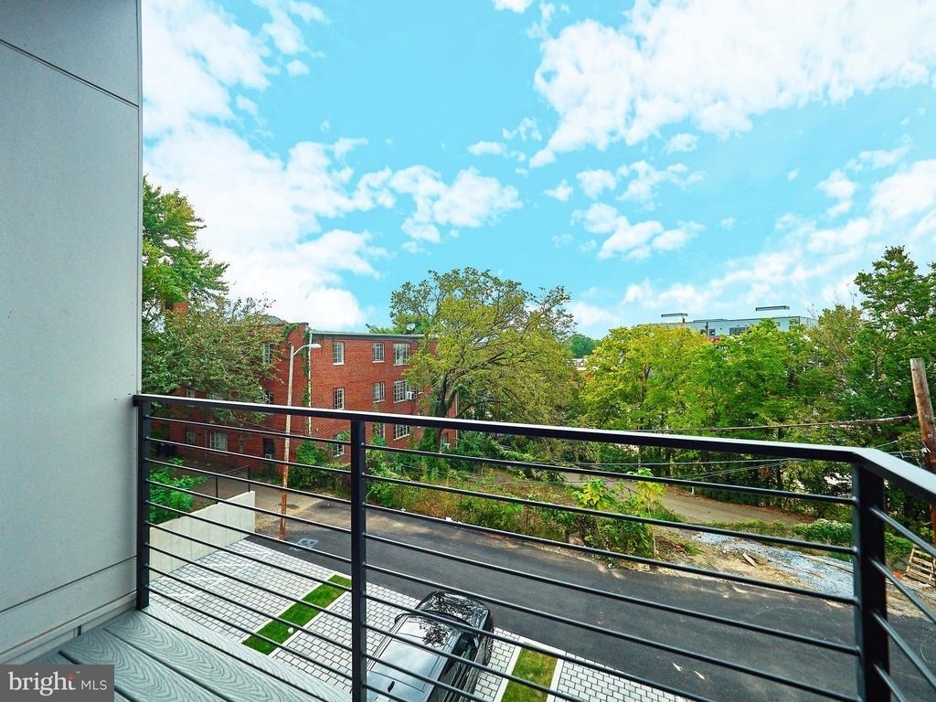 1016 17th Place Ne - Photo 24