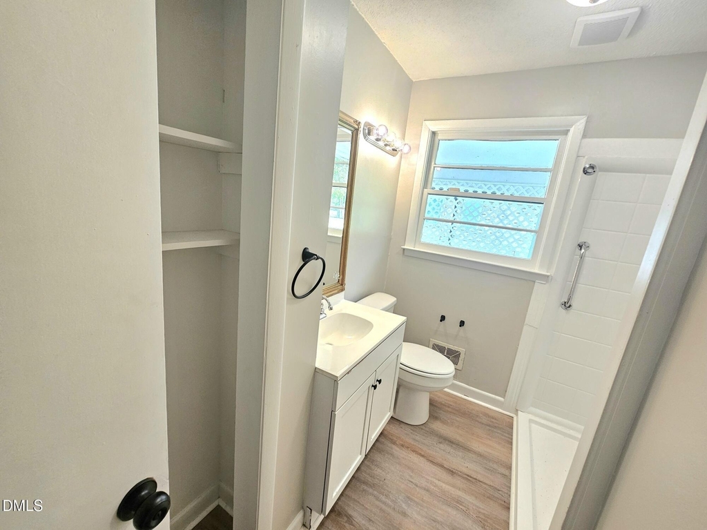 408 Oak Street - Photo 14