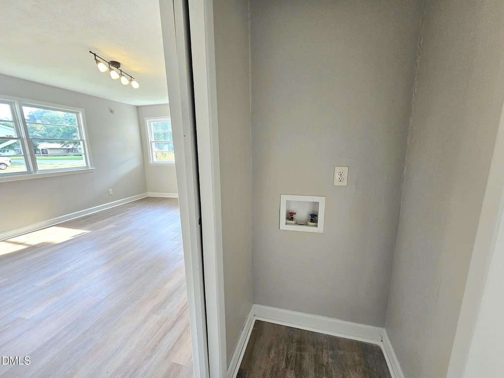 408 Oak Street - Photo 16