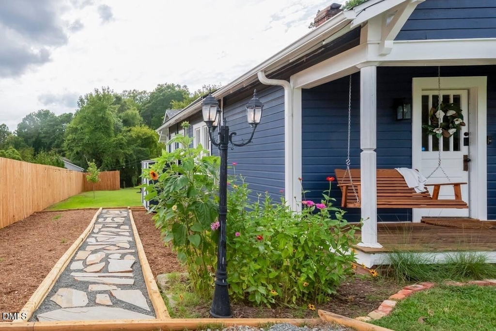 3309 Spector Street - Photo 1