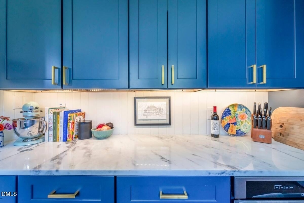 3309 Spector Street - Photo 2