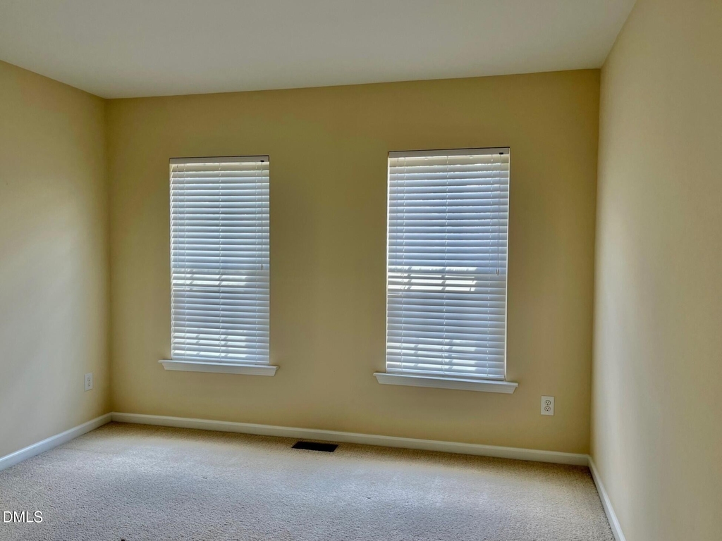525 Sandy Whispers Place - Photo 18