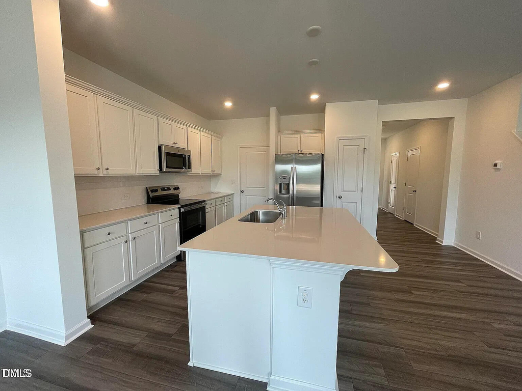 277 Paramount Drive - Photo 6