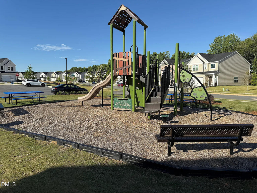 277 Paramount Drive - Photo 14