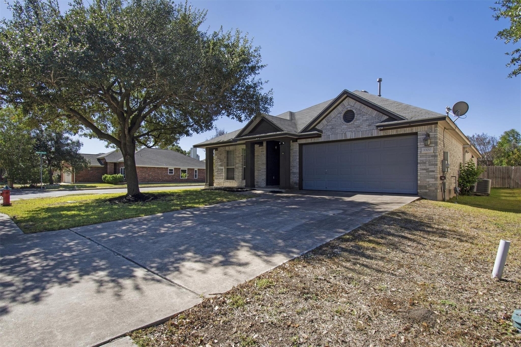 3300 Winding Shore Ln - Photo 1