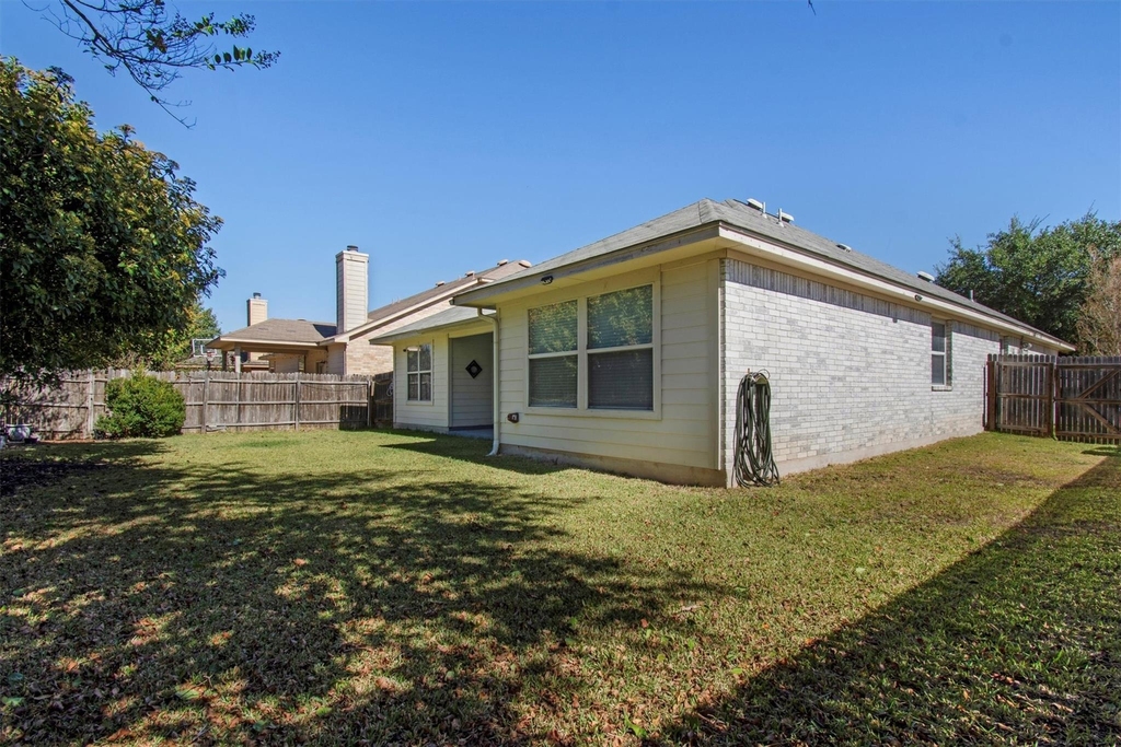 3300 Winding Shore Ln - Photo 32
