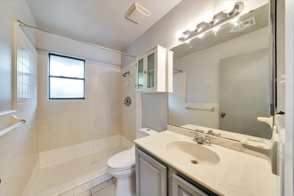 1130 Bois D'arc St - Photo 11