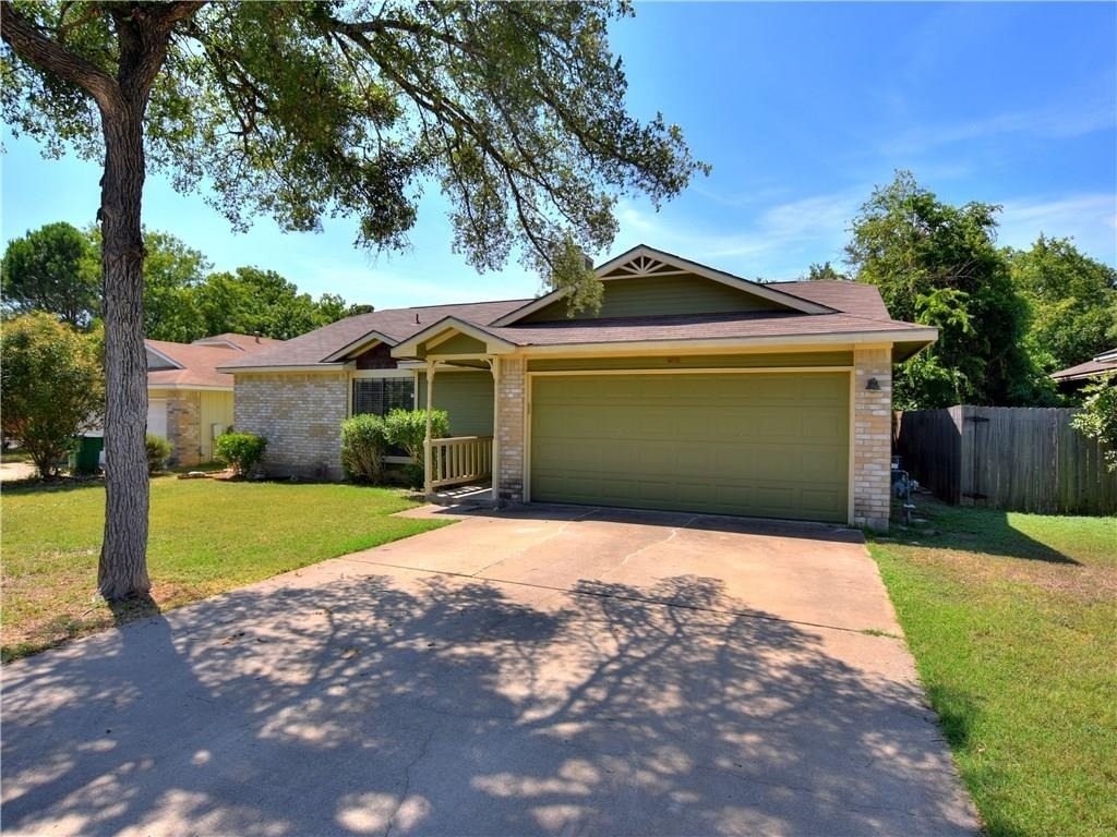 802 Primrose Ln - Photo 3