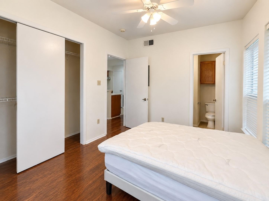 2801 Rio Grande St - Photo 12