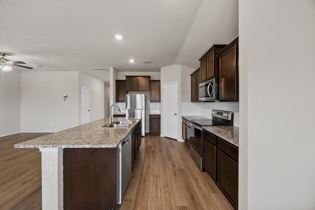 144 Onna St - Photo 21