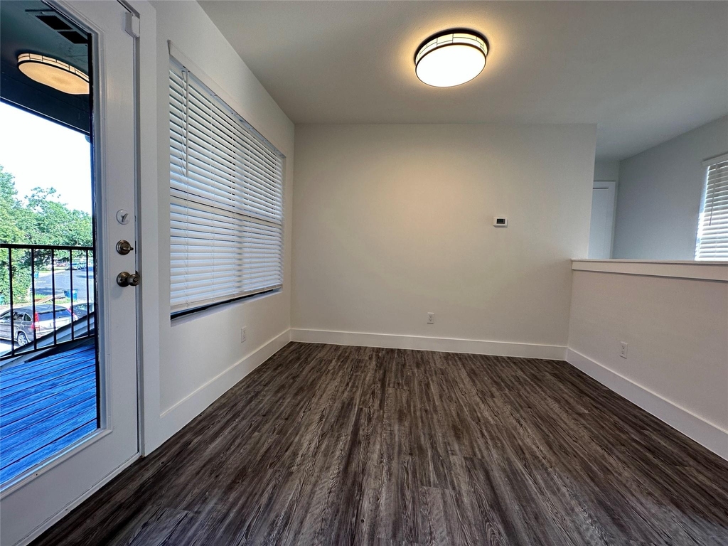 8806 Schick Rd - Photo 11