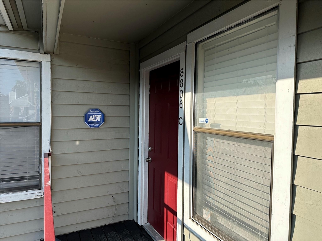 8806 Schick Rd - Photo 10