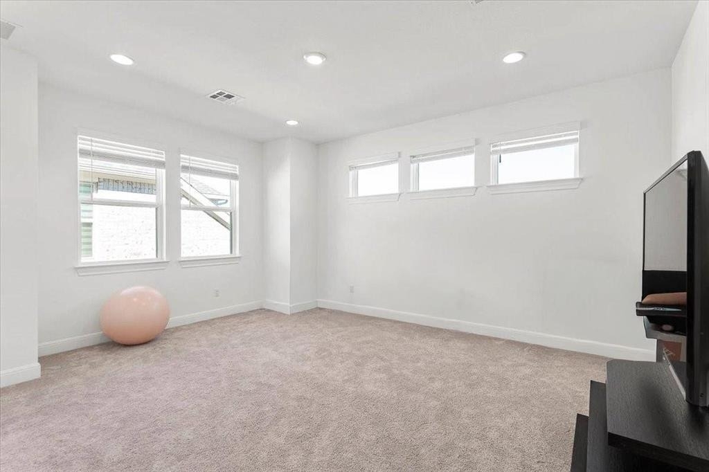 1224 Umblachery St - Photo 28