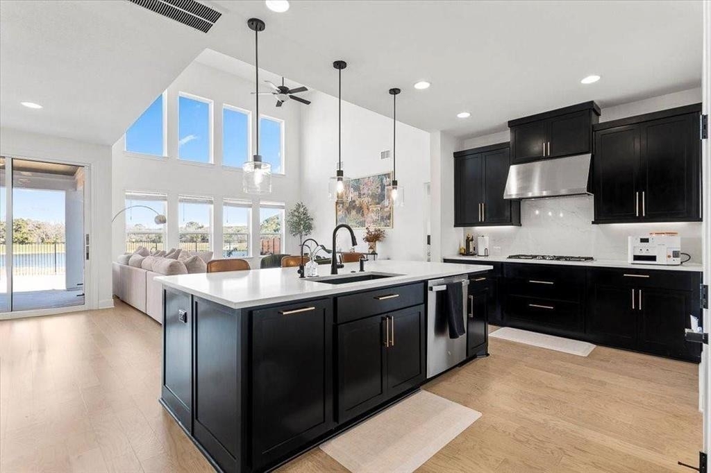 1224 Umblachery St - Photo 11