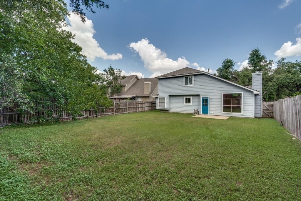 15902 De Peer Ave - Photo 9