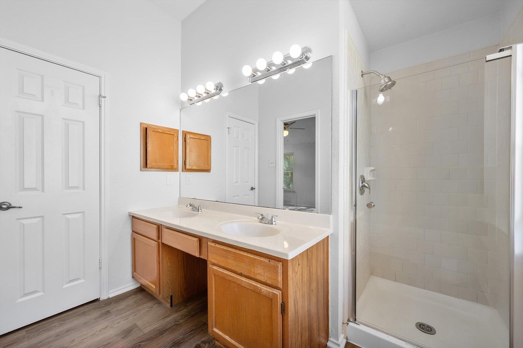 15902 De Peer Ave - Photo 10