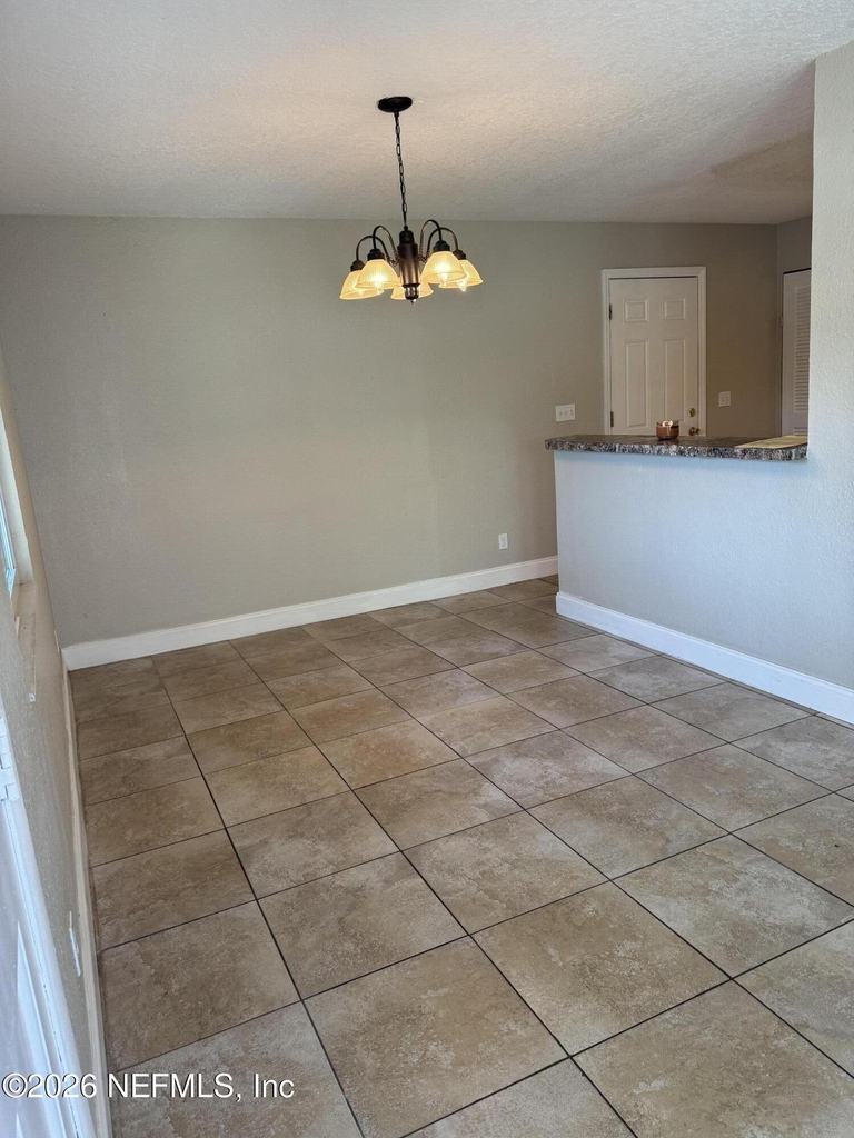 3923 Harbor View Drive - Photo 2