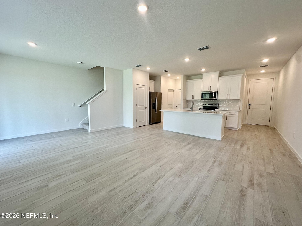 166 Yellowstone Drive - Photo 3