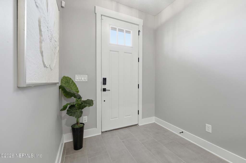1625 Bridgeton Drive - Photo 2