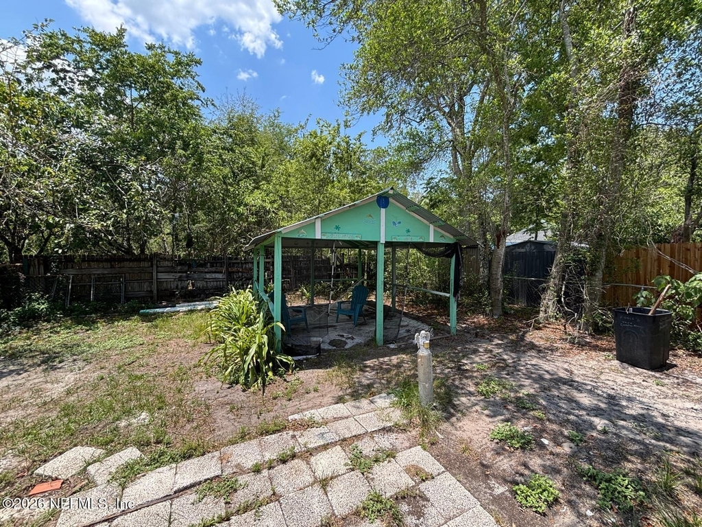 9454 Campus Avenue - Photo 4