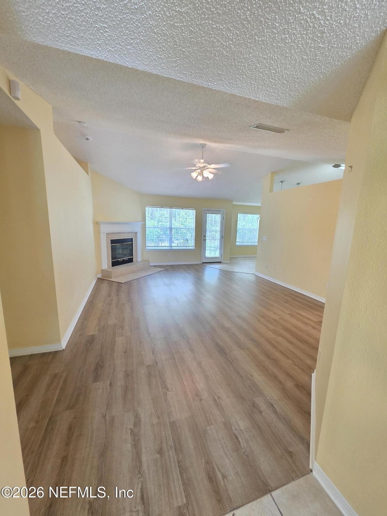 1589 Guardian Court - Photo 6