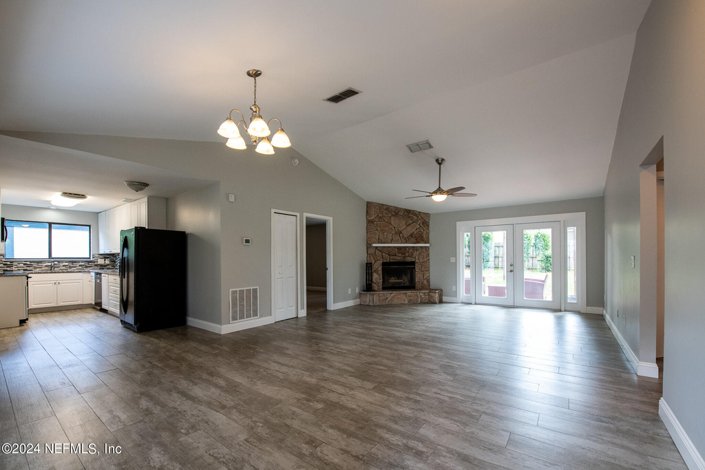 11448 Sugar Maple Place S - Photo 3