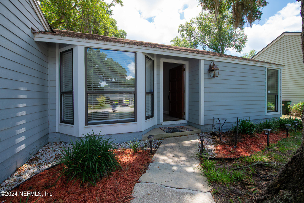 11448 Sugar Maple Place S - Photo 1