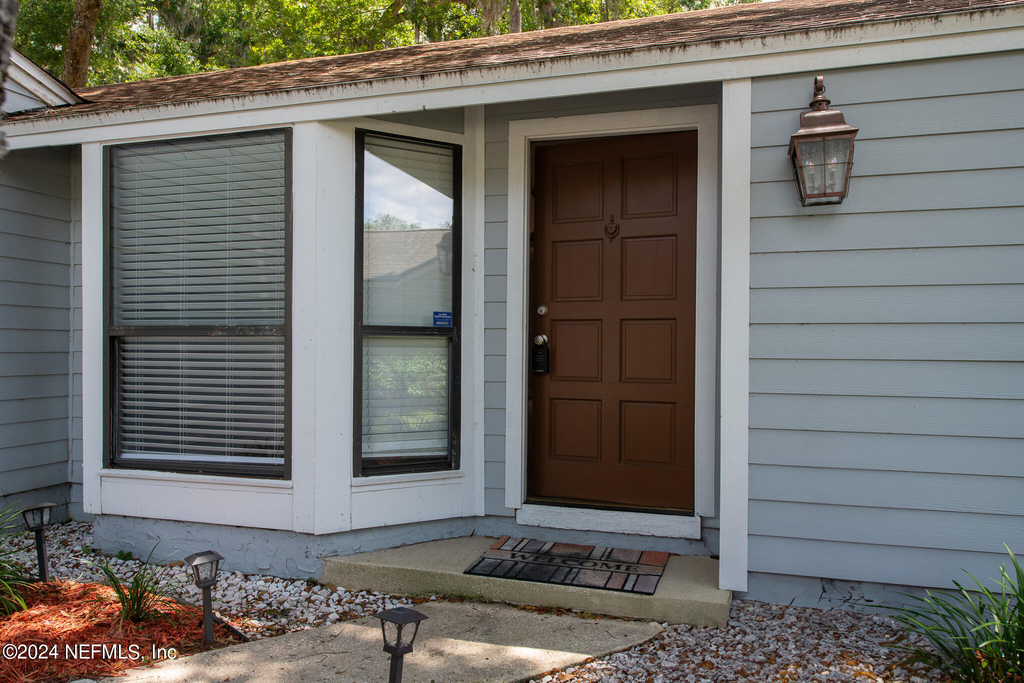 11448 Sugar Maple Place S - Photo 2