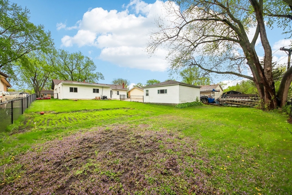 670 Lakeview Lane - Photo 38
