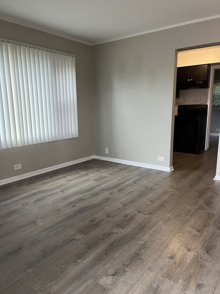 1340 N Main Street - Photo 1