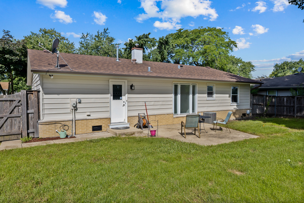 1031 Maple Lane - Photo 18
