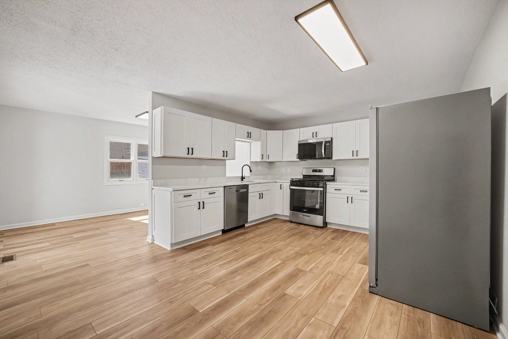 338 Hickory Avenue - Photo 5
