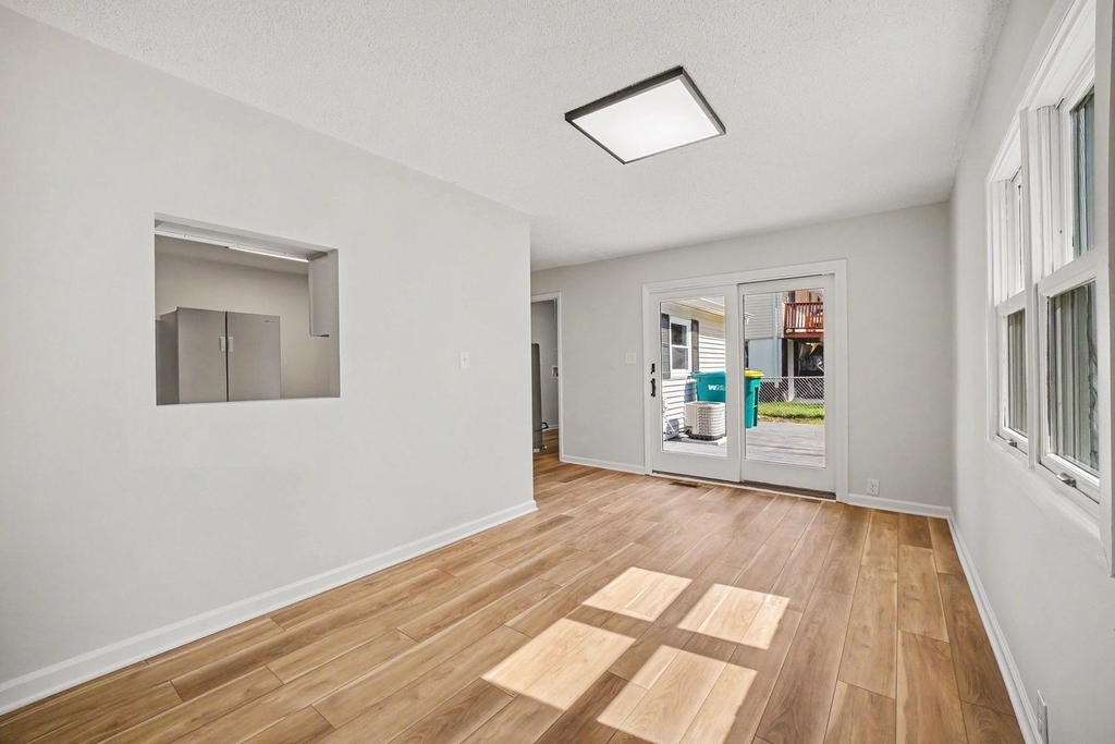 338 Hickory Avenue - Photo 4