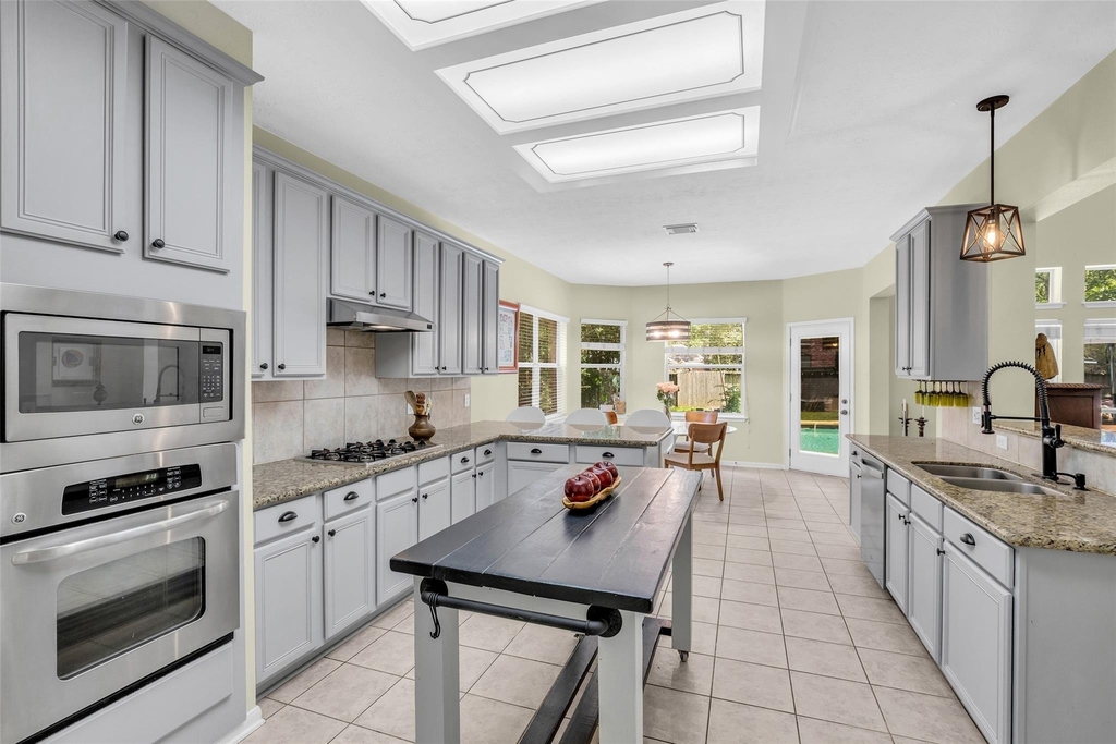 119 N Westwinds Circle - Photo 18