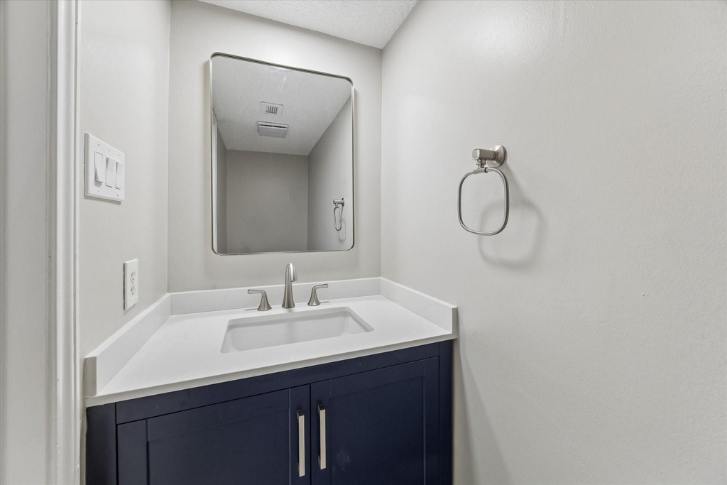 995 Memorial Village Drive - Photo 9