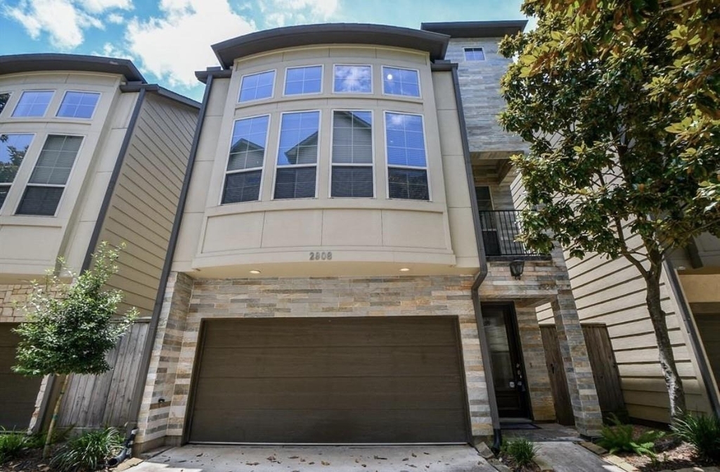 2908 Leeland Street - Photo 0