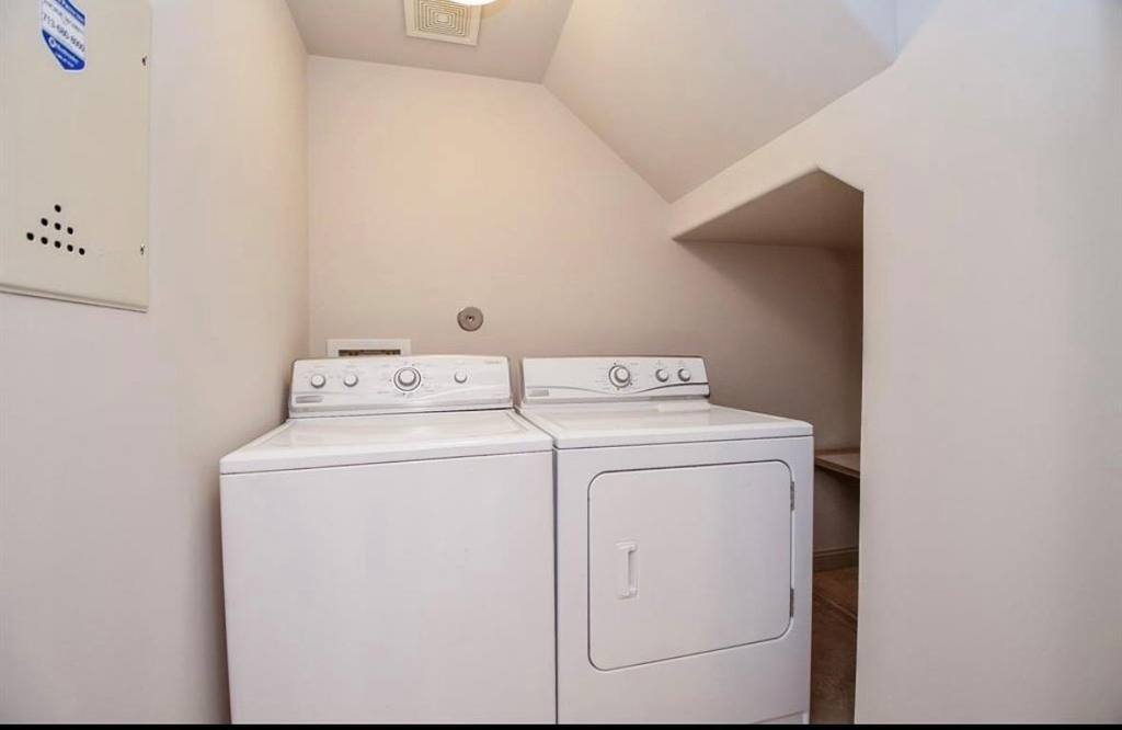 2908 Leeland Street - Photo 6