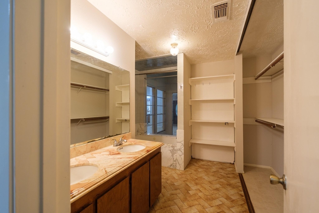 7521 Brookleaf Drive - Photo 7