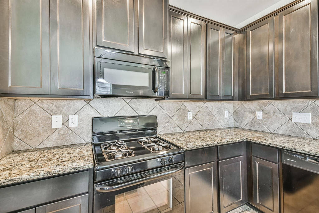 5518 Casa Mila Drive - Photo 8