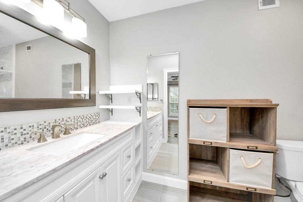 2224 S Piney Point Road - Photo 17