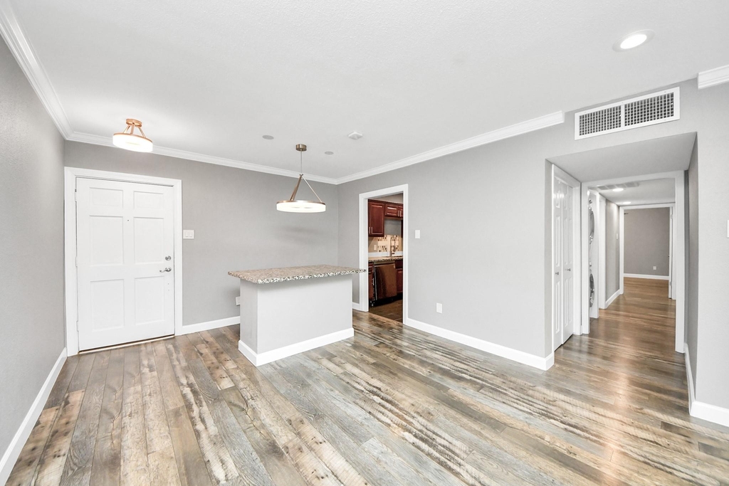 2224 S Piney Point Road - Photo 3